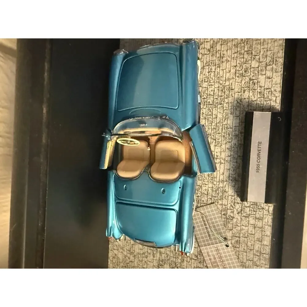 Franklin Mint 1:24 scale 1955 Chevrolet Corvette (model number B11TC54)